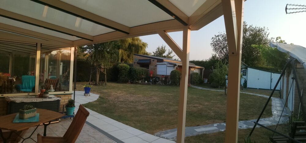 Pavillon individuel sur 731 m² avec dépendances & garages