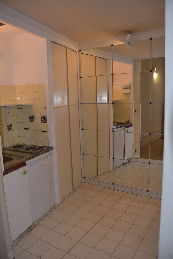 Studio 4 rue Giuseppe Verdi 3è étage Lyon1er