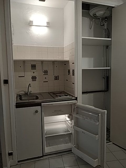 Studio 4 rue Giuseppe Verdi 3è étage Lyon1er
