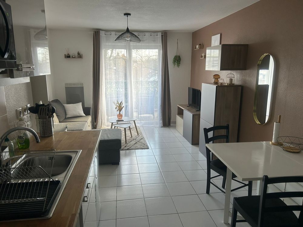 T2 meublé 40 m² ? Vue lac - Parking + boxe privé