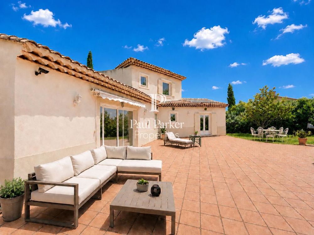 Maison d'exception 20 km nord d'AIX en PROVENCE