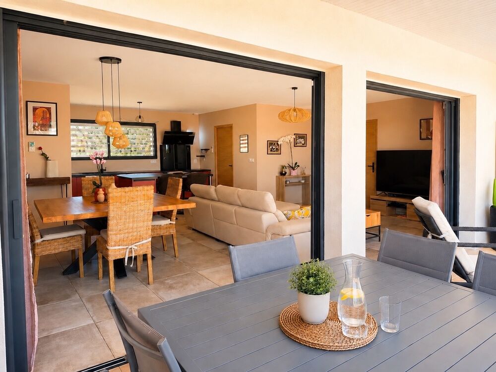 Maison récente 125 m² avec piscine, au c?ur d'une pinède