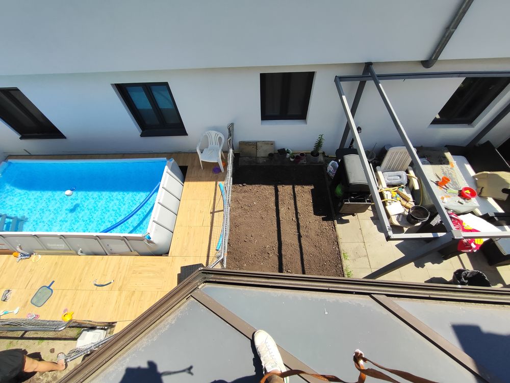 Grande maison de caractère avec jardin, piscine et parkings