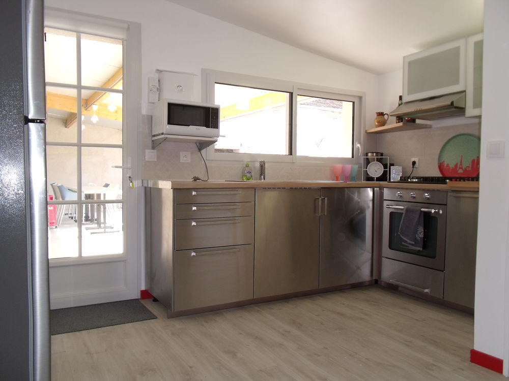Studio meublé tout inclus, parking sécurisé, à 5 min de Sens