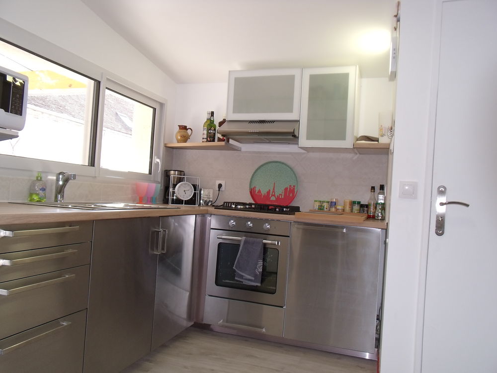 Studio meublé tout inclus, parking sécurisé, à 5 min de Sens