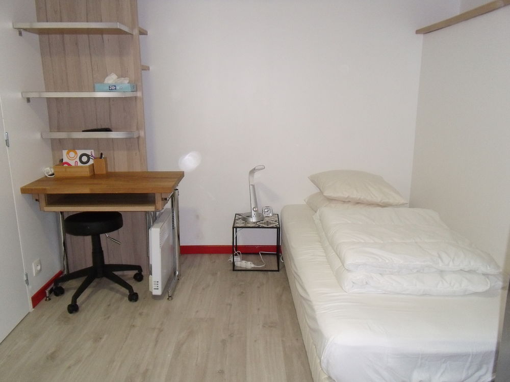 Studio meublé tout inclus, parking sécurisé, à 5 min de Sens