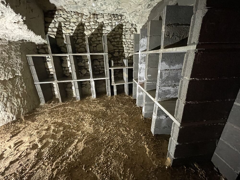 Cave stockage vin troglodyte