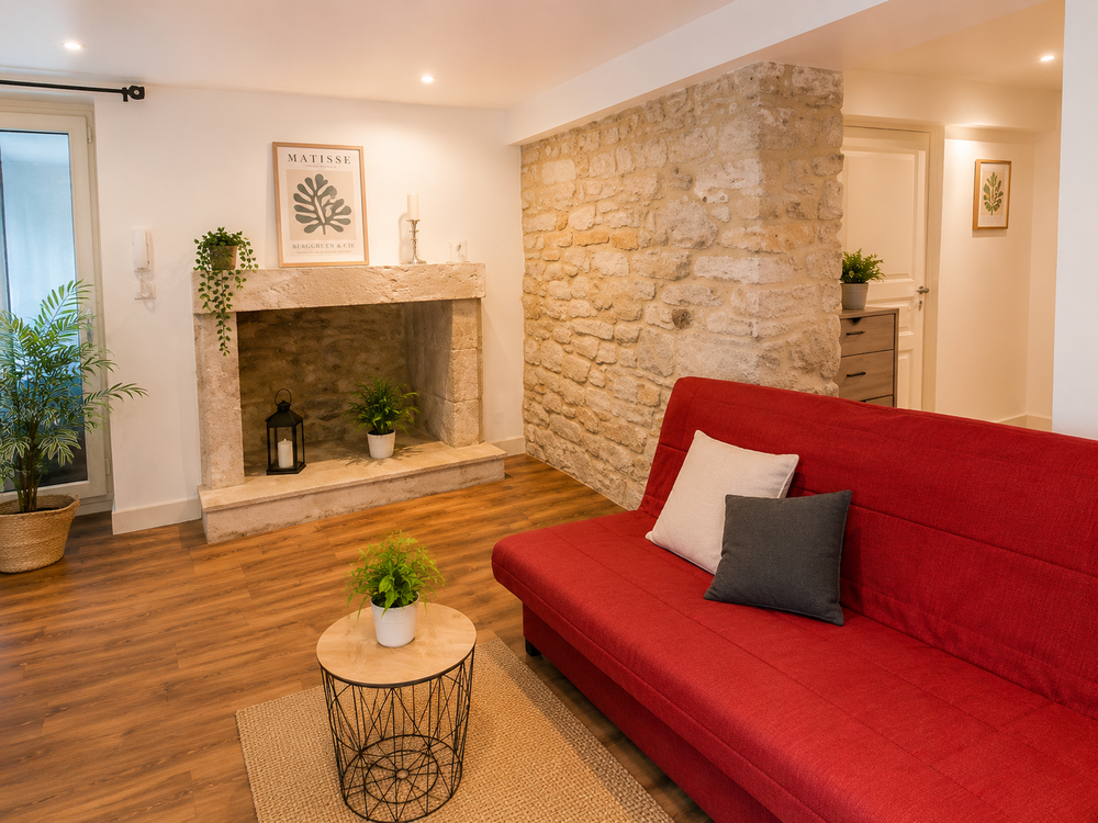 DINAN CENTRE APPART MEUBLE & TEMPERE, 2 PIECES & JARDIN