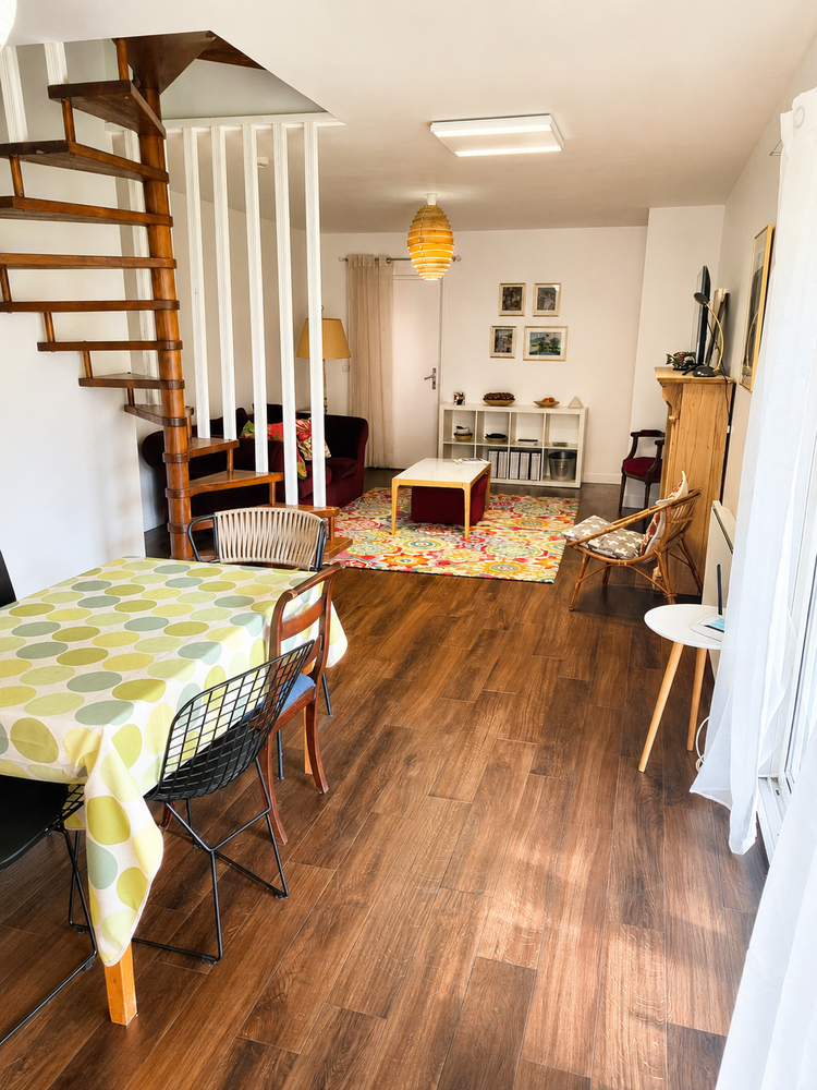 MAISON LOCATION MEUBLEE- 3 CHAMBRES & JARDIN-DINAN CENTRE
