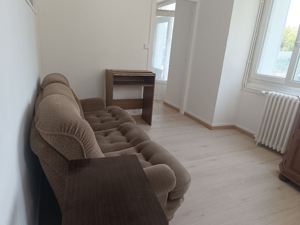 Appartement F2 meublé à neuf plain-pied à Courtille