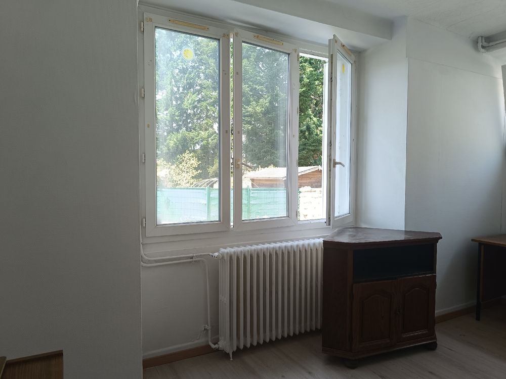Appartement F2 meublé à neuf plain-pied à Courtille