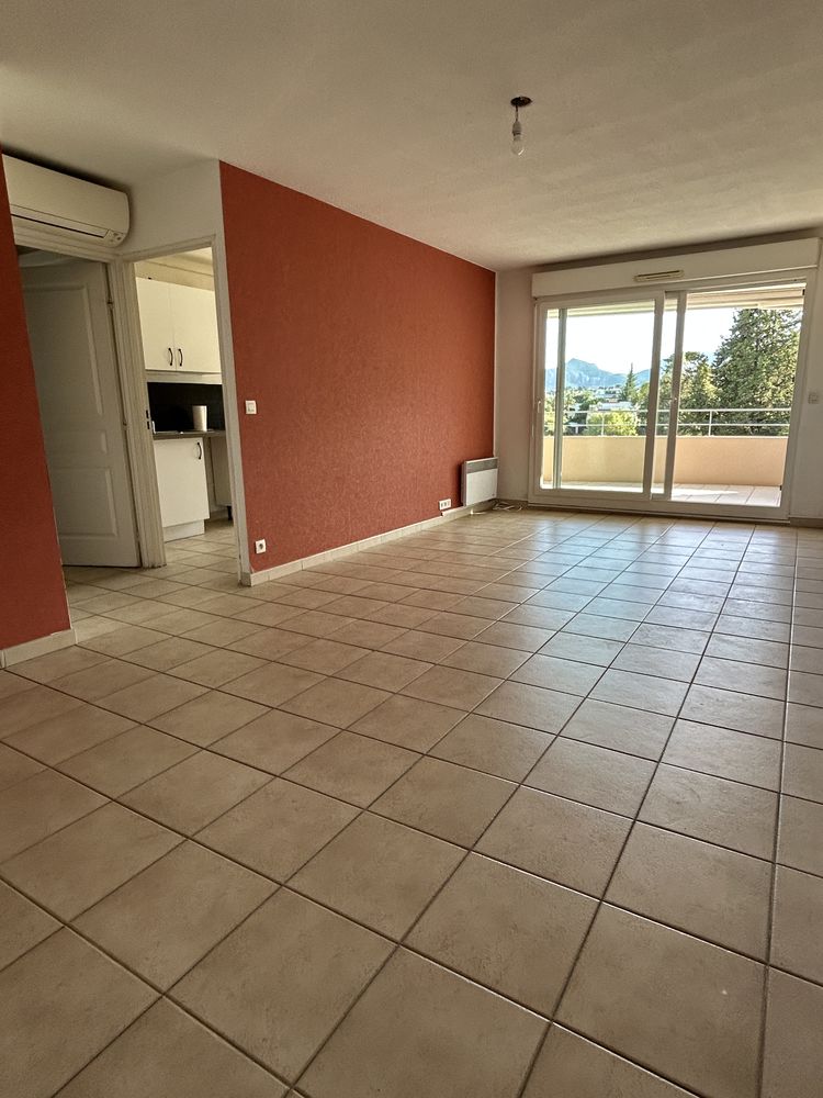 Mandelieu centre. Très beau 2 pièces 51m2 Hauts de Lérins.