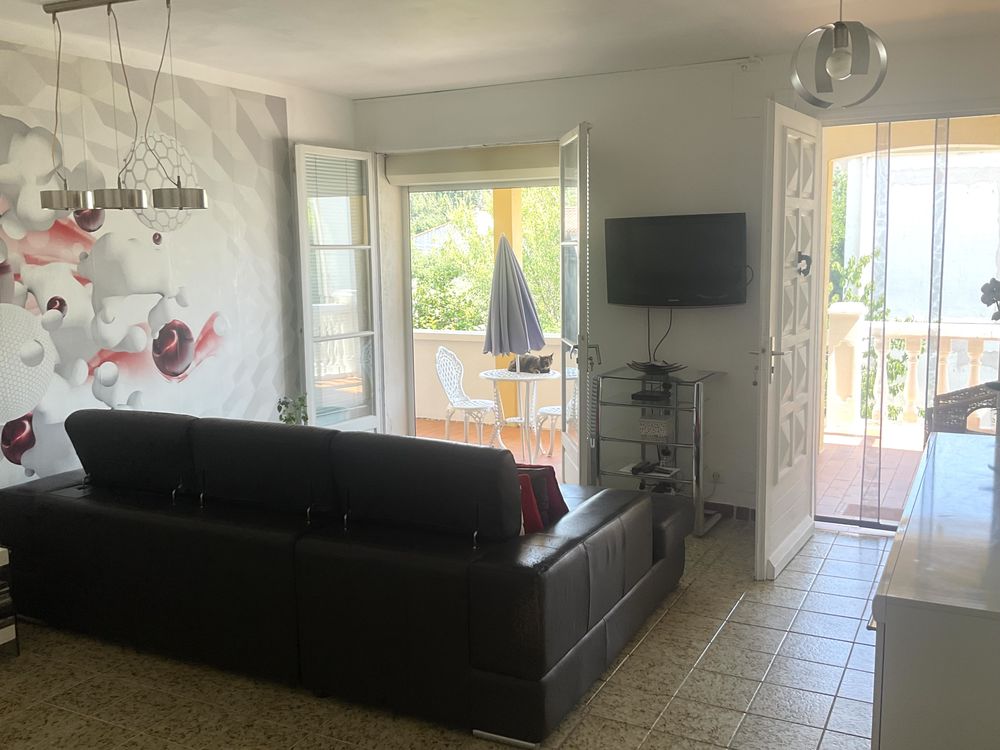 Appartement T3 dans une villa + 2 places parking privatives