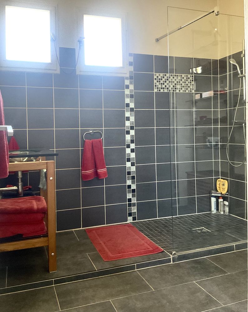 Appartement T3 dans une villa + 2 places parking privatives