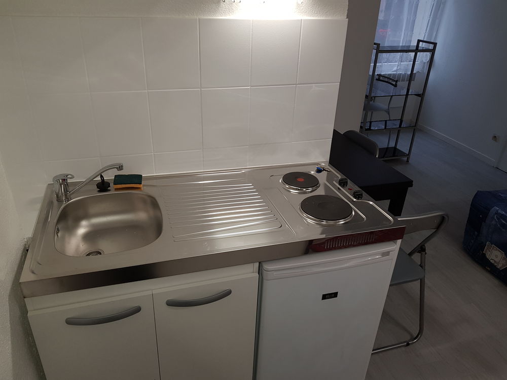 Studio meublé 22m², hypercentre, calme, internet
