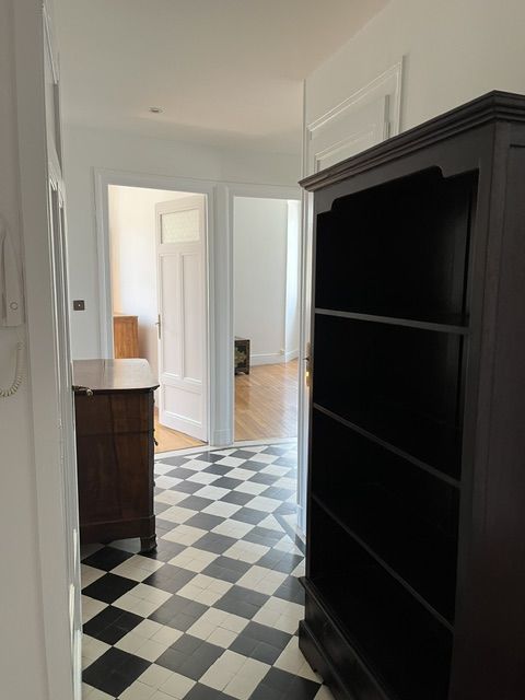 T3 lumineux 73 m² - Art Déco - Vue dégagée - Centre Chambéry