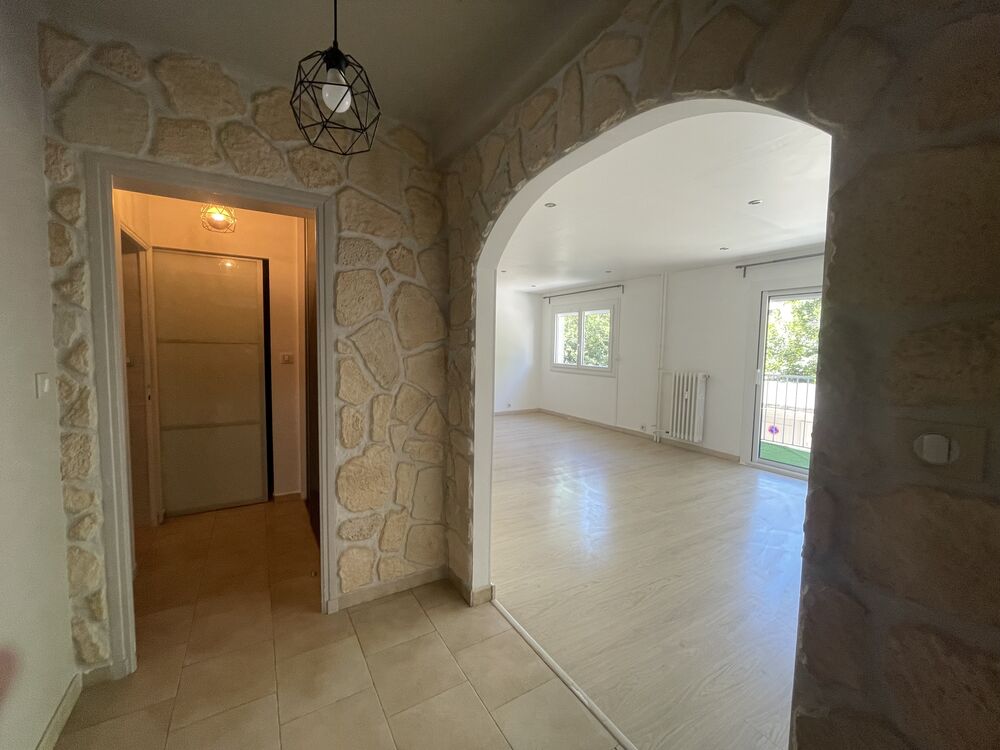 ? TOULON ? JONQUET ? Appartement traversant de 60 m² ?