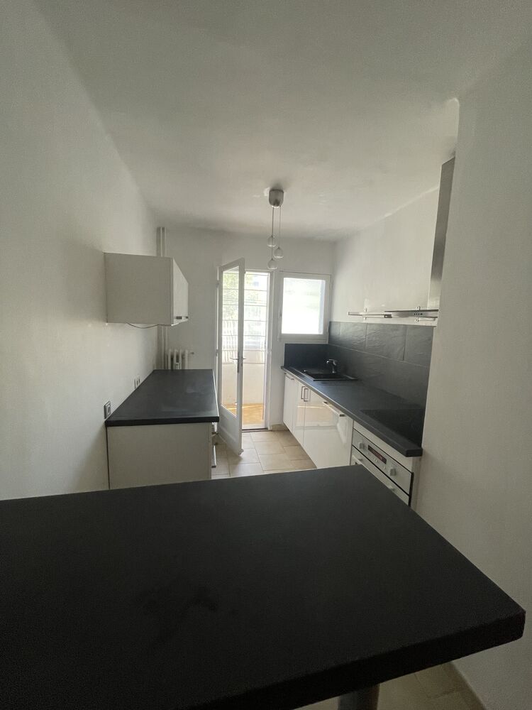 ? TOULON ? JONQUET ? Appartement traversant de 60 m² ?