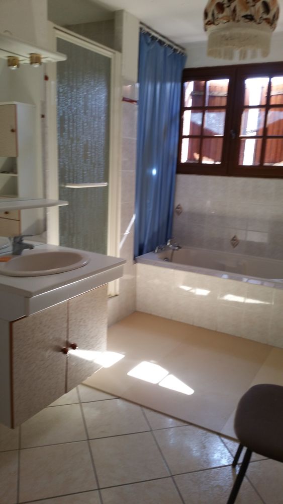 LOCATION T2 DANS VILLA IDEAL ETUDIANT