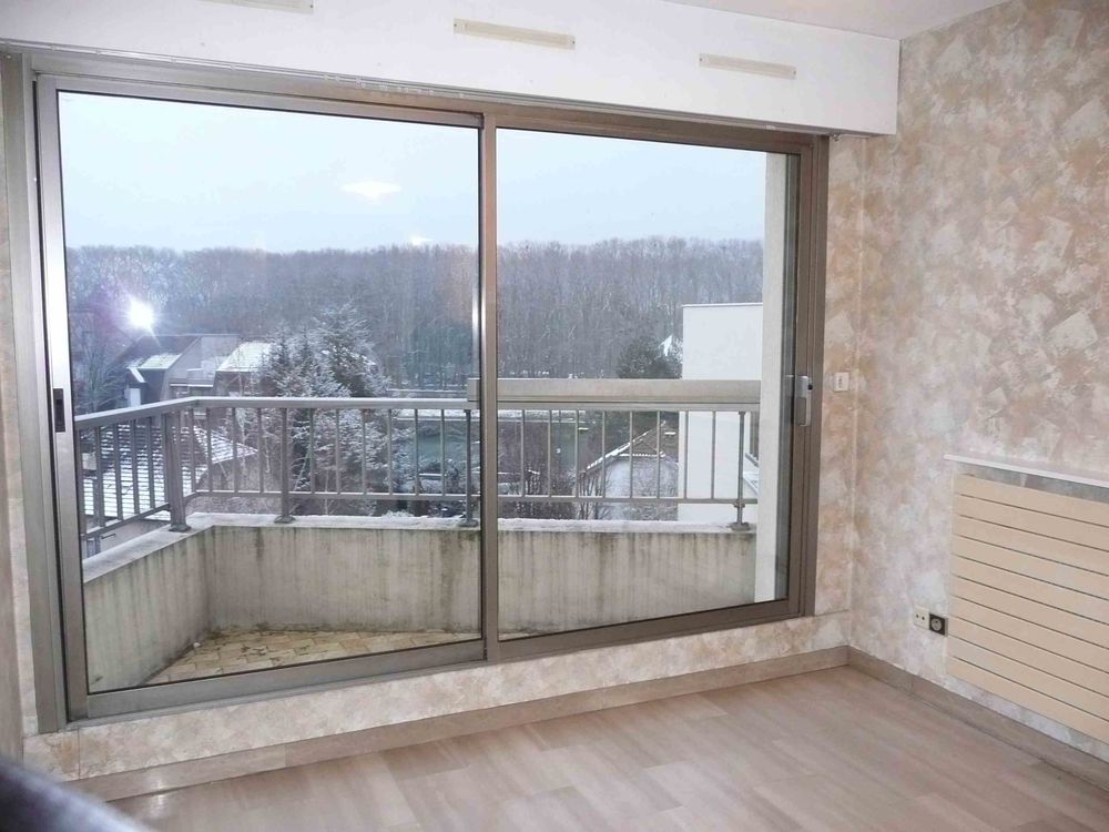 BESANCON proche FACS, studio TB situé+parking privé