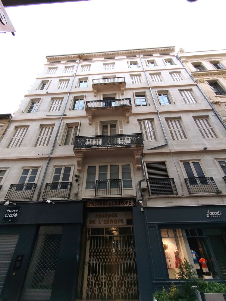 T4 HOTEL DE VILLE TRES CENTRAL QUARTIER PRISE RUE TRES CALME