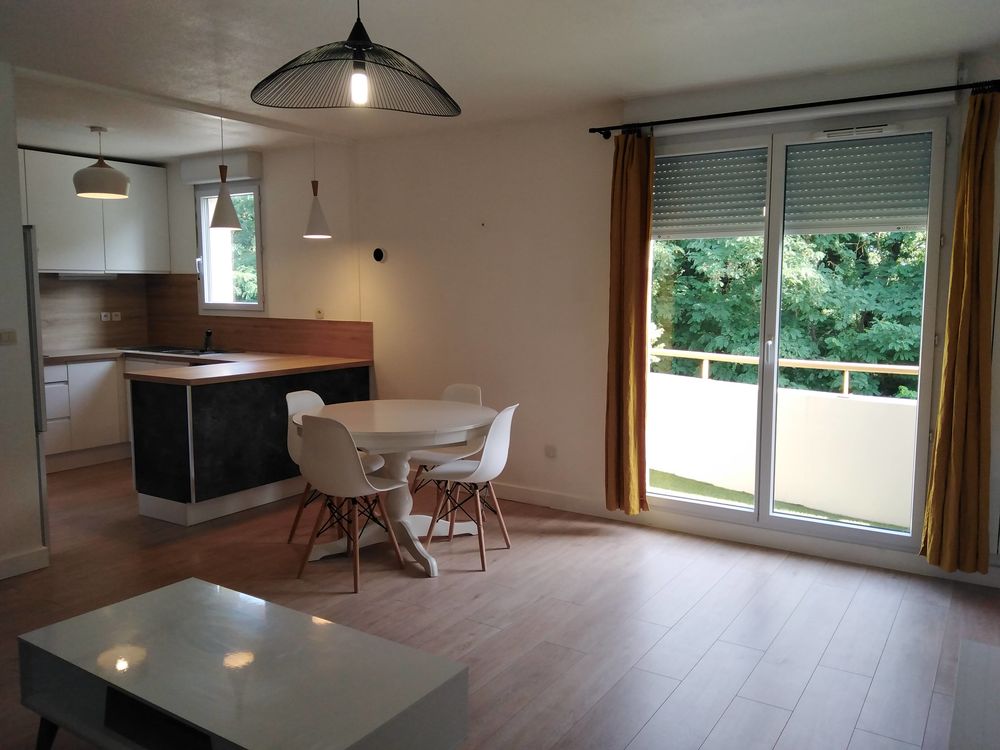 APPT T4 CLIMATISE de 83 m² à la Maladrerie, 3 CH et 2 sdb