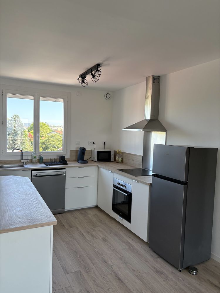 Appartement T4 / T3 bis - Rénové et climatisé - Balcon