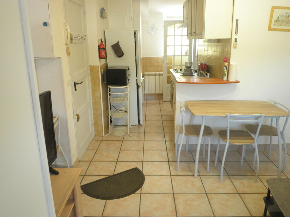 2 PIECE+ CUISINE EQUIPEE ET VENDU MEUBLE.