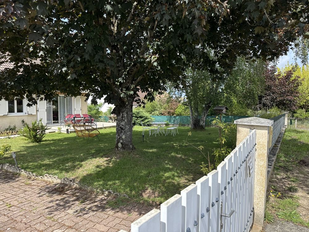 Maison plein pied 97m2 arborée climatisée
