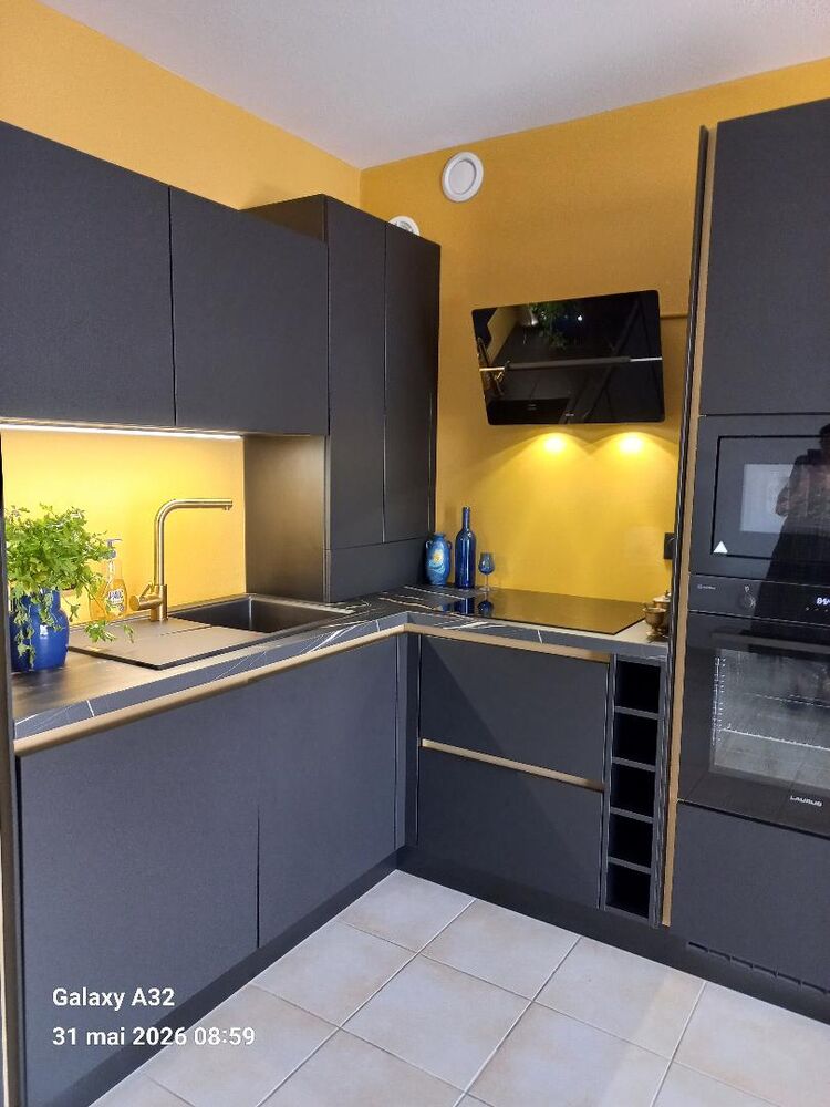 2 pieces ensoleillé, terrasse 14m², cuisine neuve,clim,calme