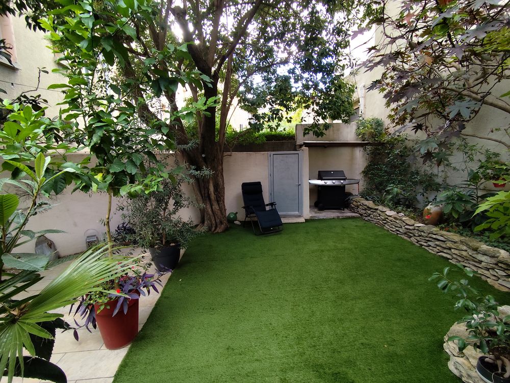 Maison de ville avec spa dans écrin de verdure