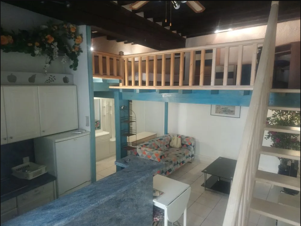 Studio mezzanine meublé