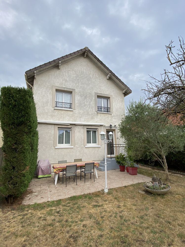 Maison individuelle128 m2 avec jardin, dépendance
