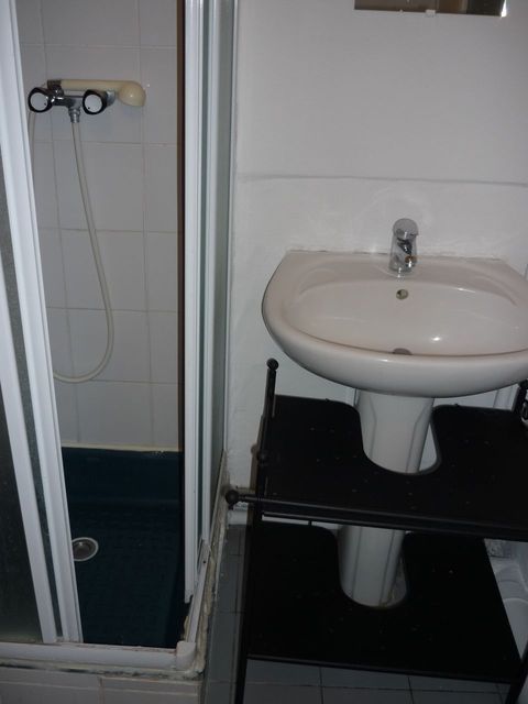 joli studio 27 m2 meublé 720€ CRETEIL