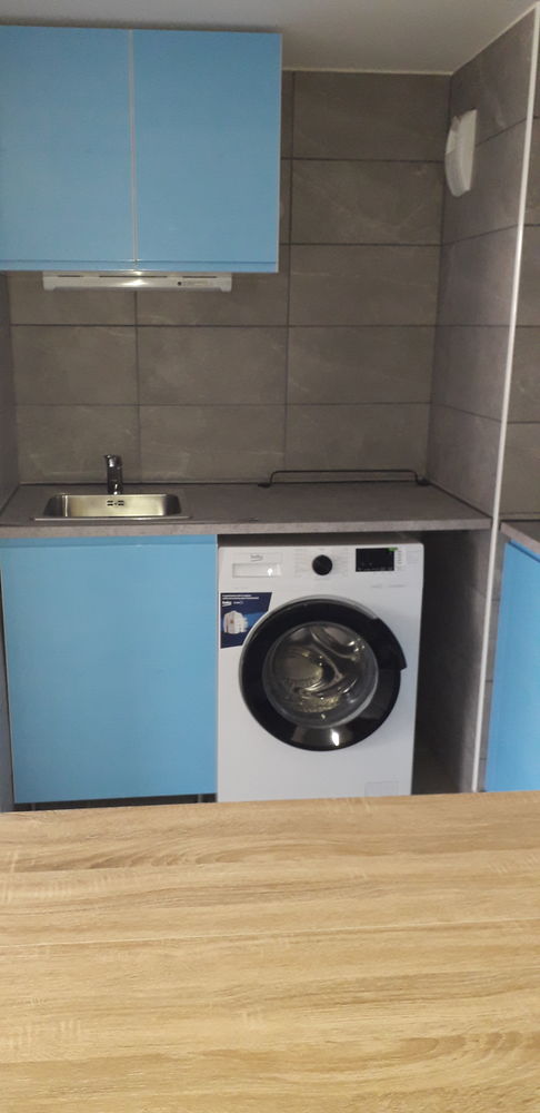 Particulier T2 neuf, garage, emplacement moto