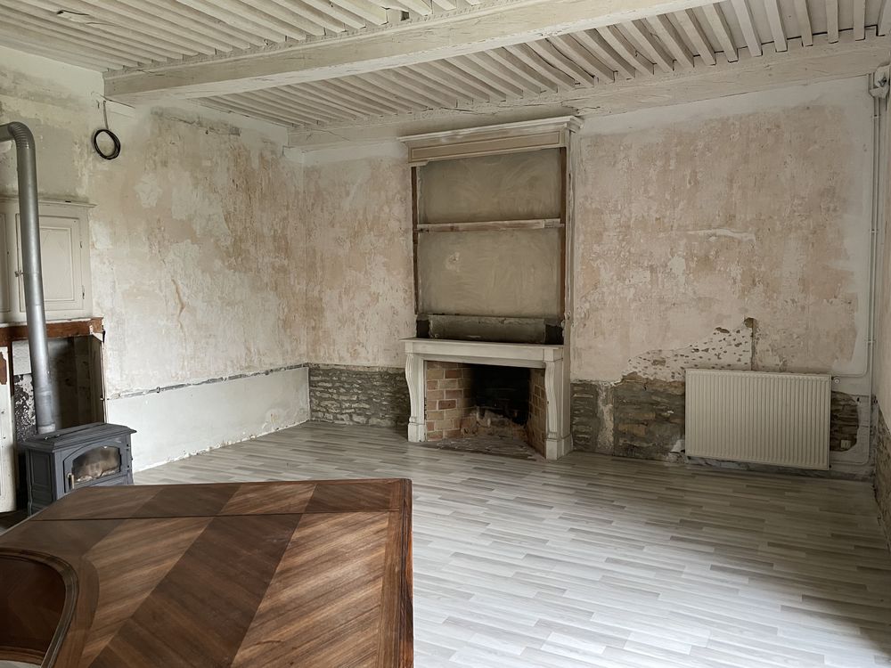 Maison de charme en pierres 245 m2 dépendances terrain
