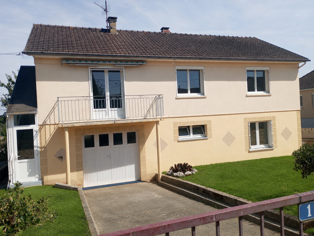 Maison familiale avec studio indépendant sur un terrain de 7