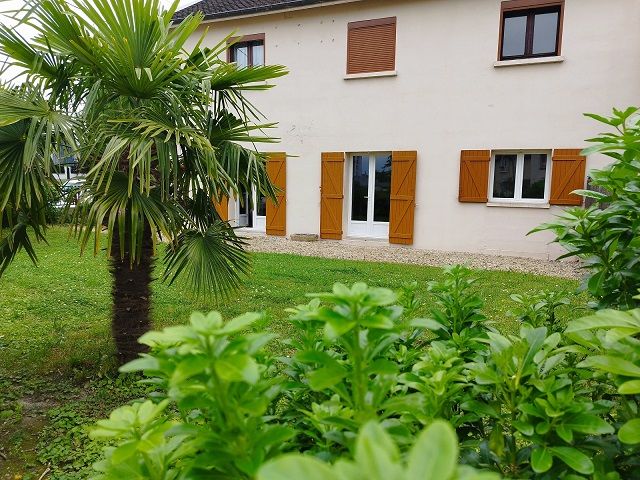 APPARTEMENT 57 m² Avec Jardin à REIMS . A côté HÔPITAL.CHU