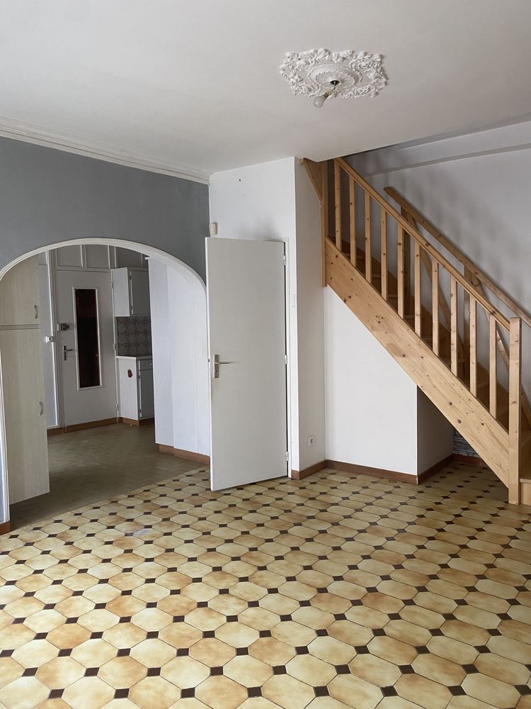 maison dans centre de Noyant 49490 T4 avec jardin