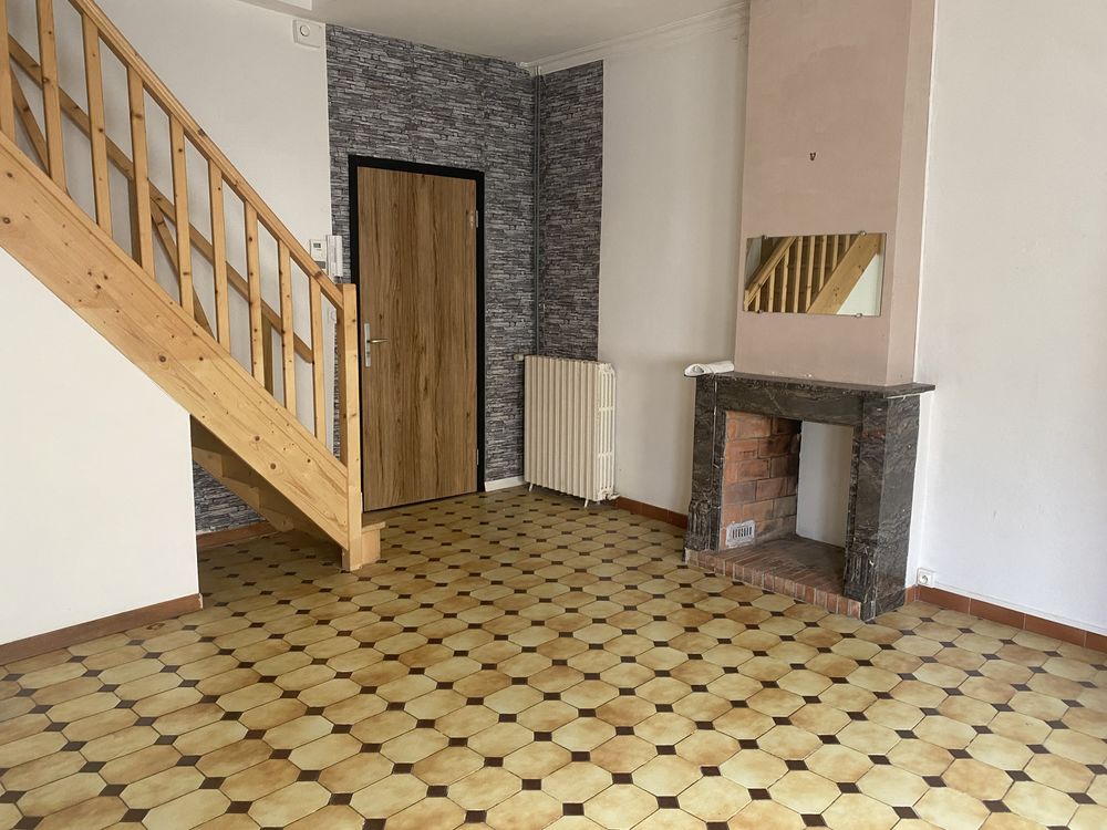 maison dans centre de Noyant 49490 T4 avec jardin
