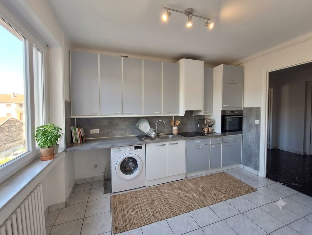 APPARTEMENT A VOIR