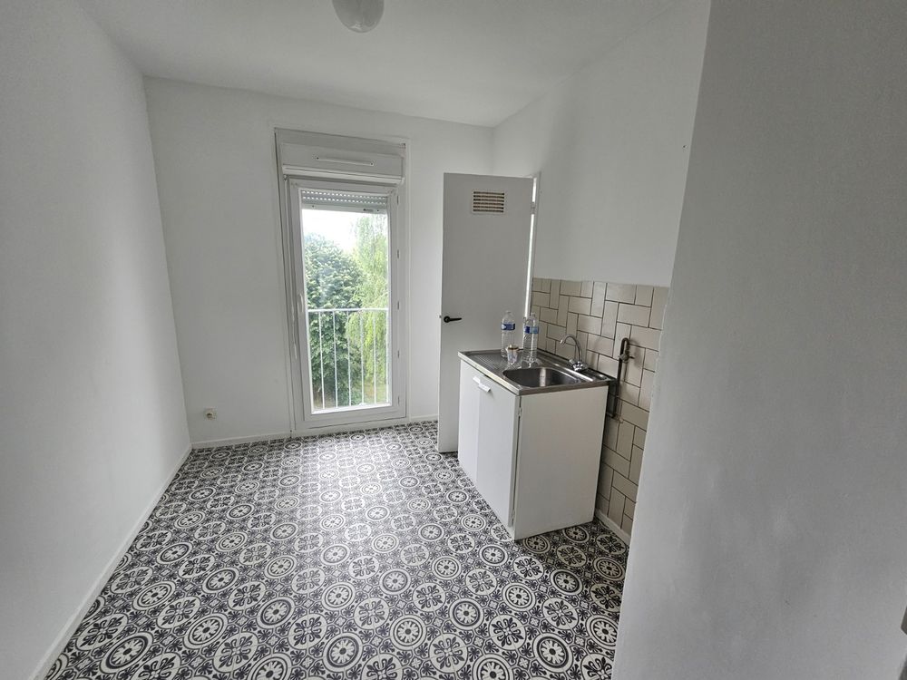Appartement T3 traversant de 57m² rénové avec vue sur parcs