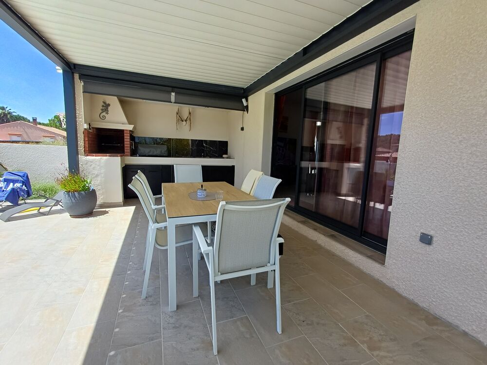 VILLA avec PISCINE entre l'Hérault et l'Aude