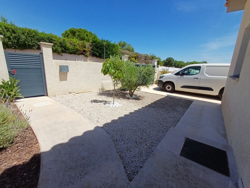 VILLA avec PISCINE entre l'Hérault et l'Aude