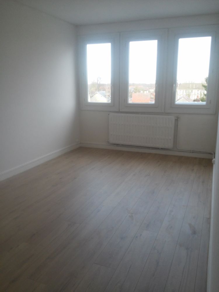 2 Pièces - 47 m2 - vue dégagée - 3e étage ascenseur -