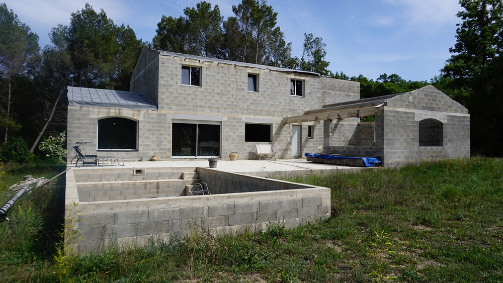 Maison à finir 205m² + terrain 1600m²