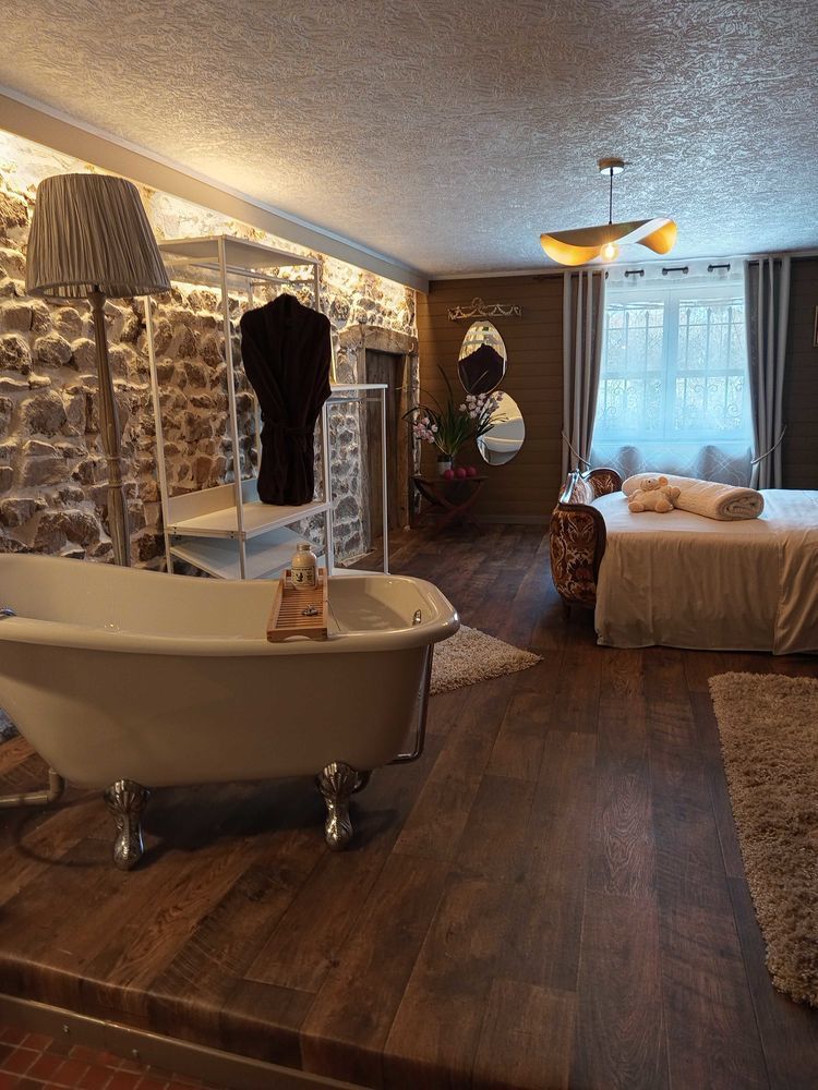 tres grande maison plus trois appartements