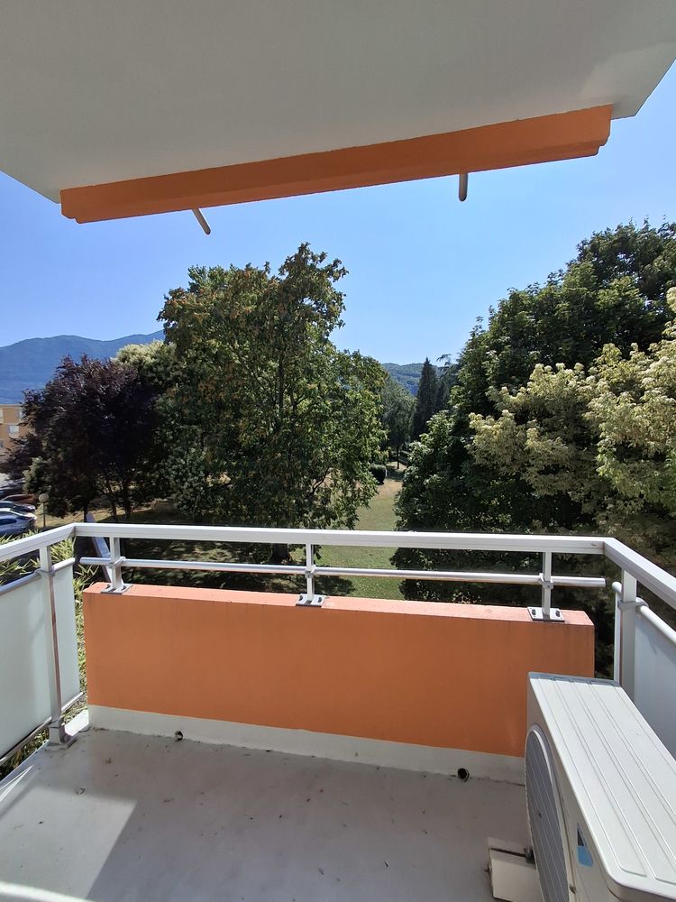 700 euros appartement T2 65m² vu sur parc nord Vizille