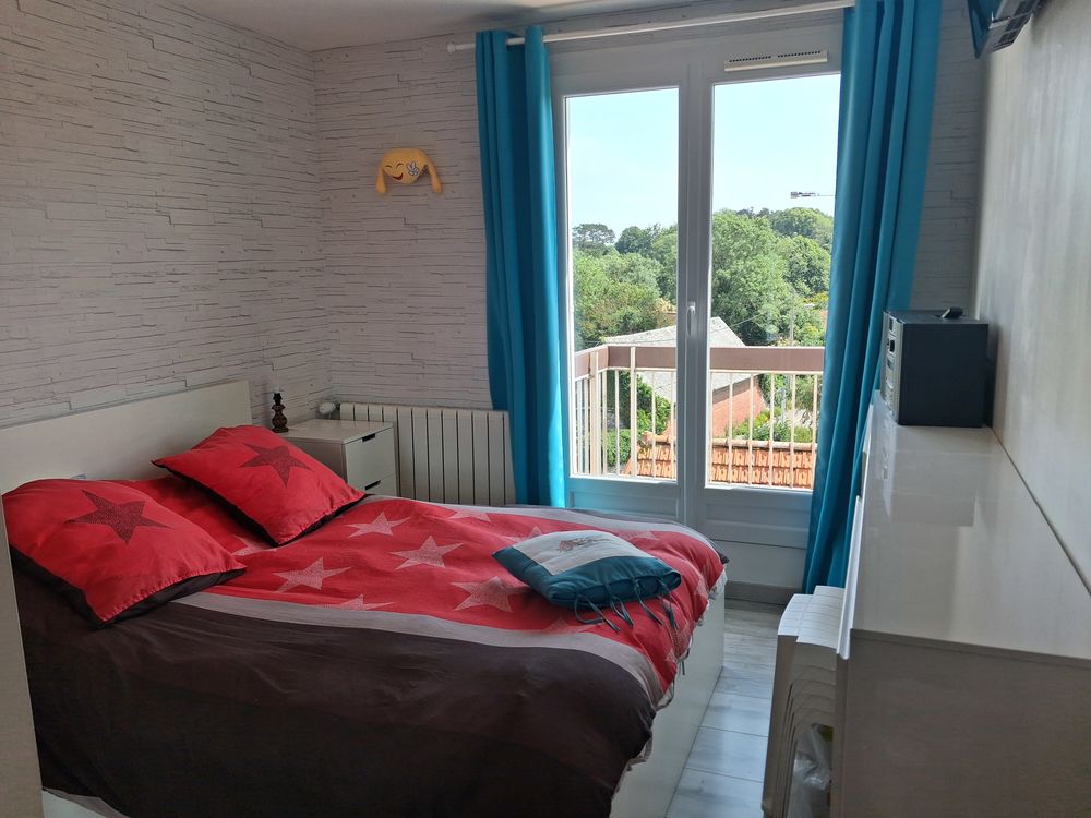 Dieppe, Charmant T2 avec Balcon, Garage et Vue Dégagée
