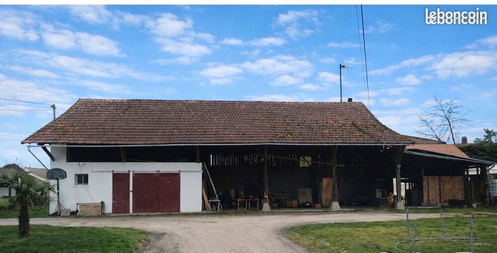Maison de campagne - 3000m2 de terrain - Dépendances Hangar